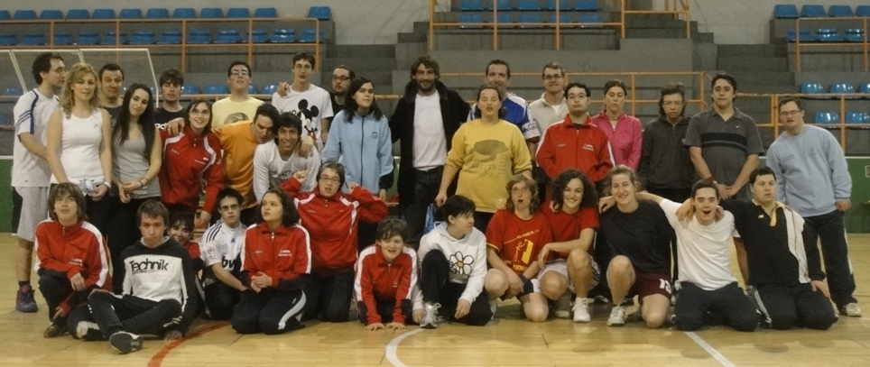 Escuela de baloncesto de Aviva